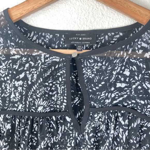 Lucky Brand Sheer Flowy Boho Top XS  Black and white Floral Bell Sleeves - Picture 9 of 16